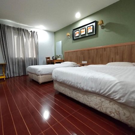Oyo 90248 Kapitan Inn بينتولو المظهر الخارجي الصورة
